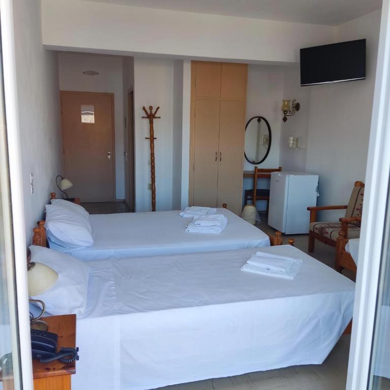 Hotel Ilion Petra  Esterno foto